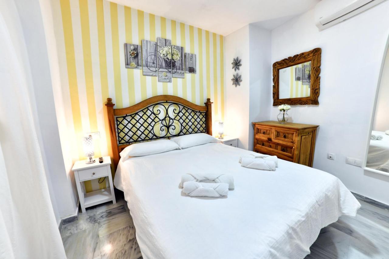 Apartamentos Maribel Málaga Exterior foto