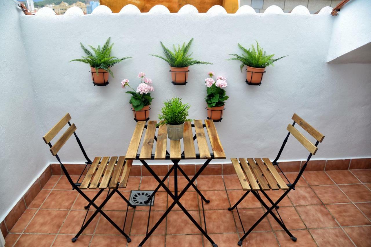 Apartamentos Maribel Málaga Exterior foto